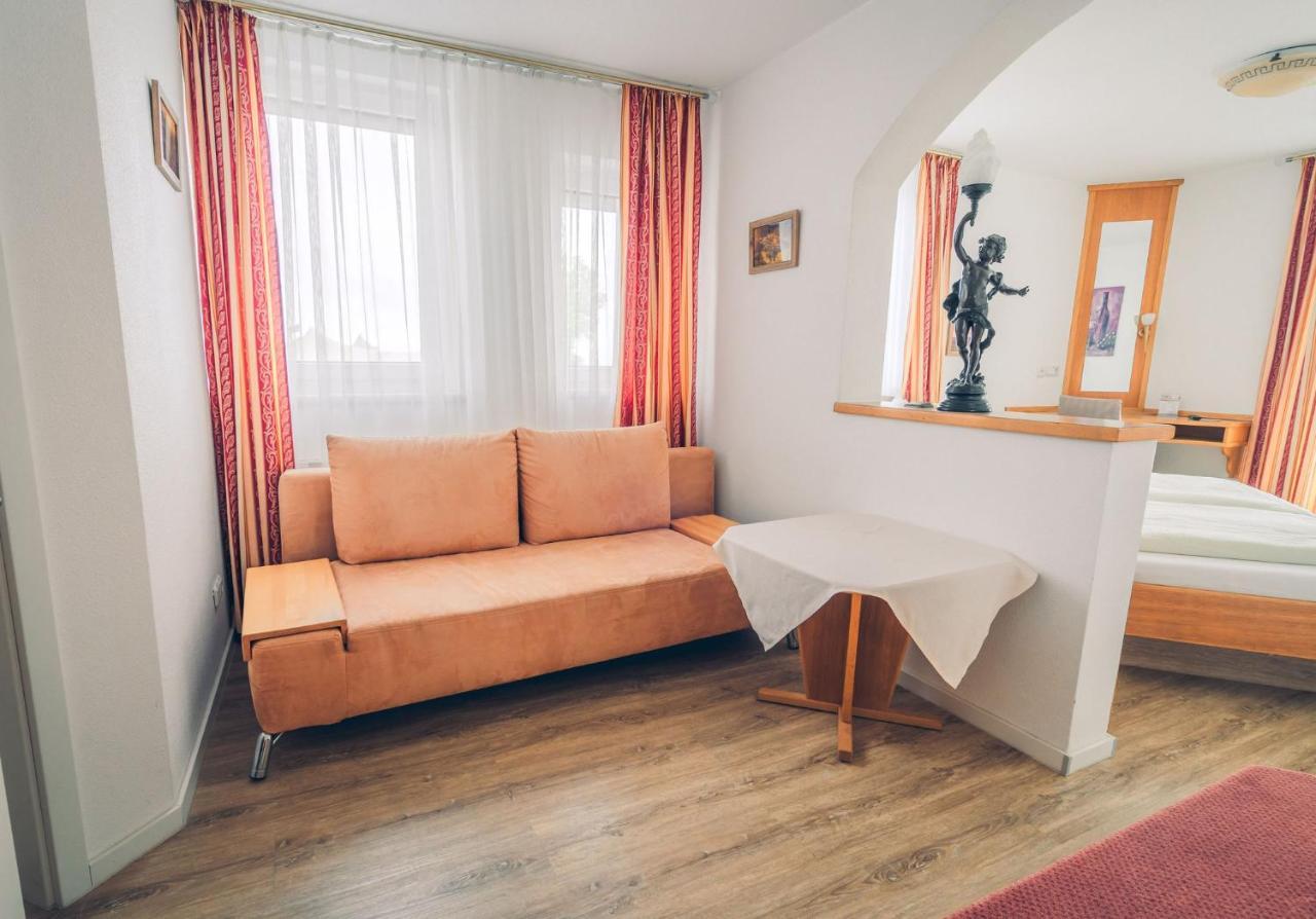 Hotel Kalenborner Höhe Exteriör bild