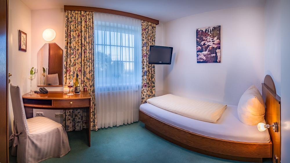 Hotel Kalenborner Höhe Exteriör bild