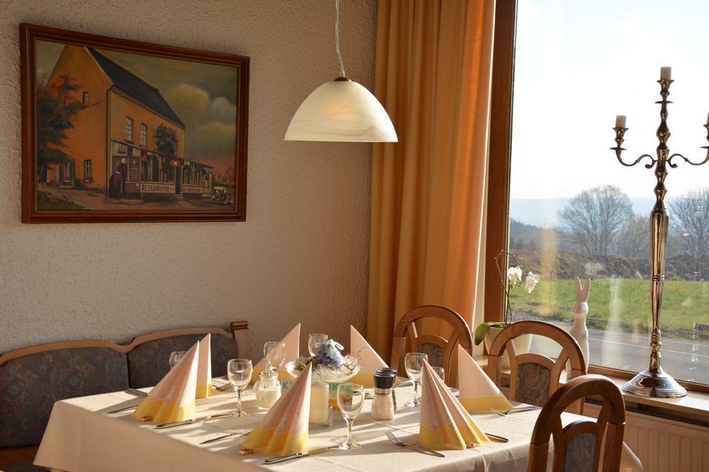Hotel Kalenborner Höhe Exteriör bild